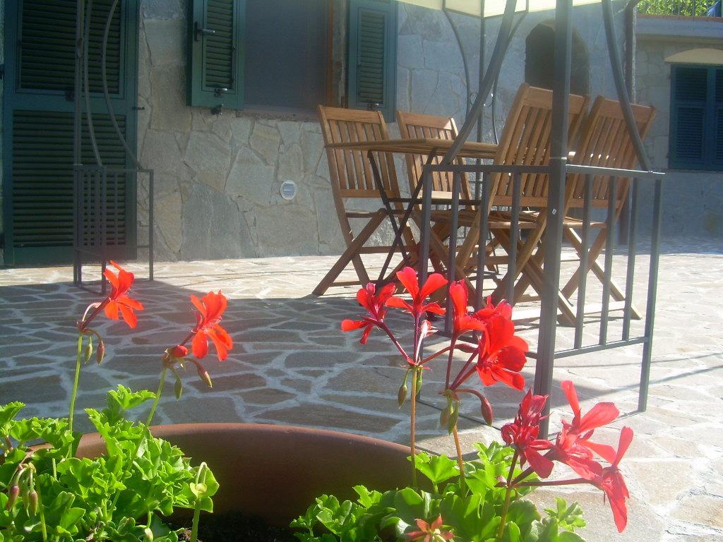 Ariabuona Apartment Монеглия Екстериор снимка