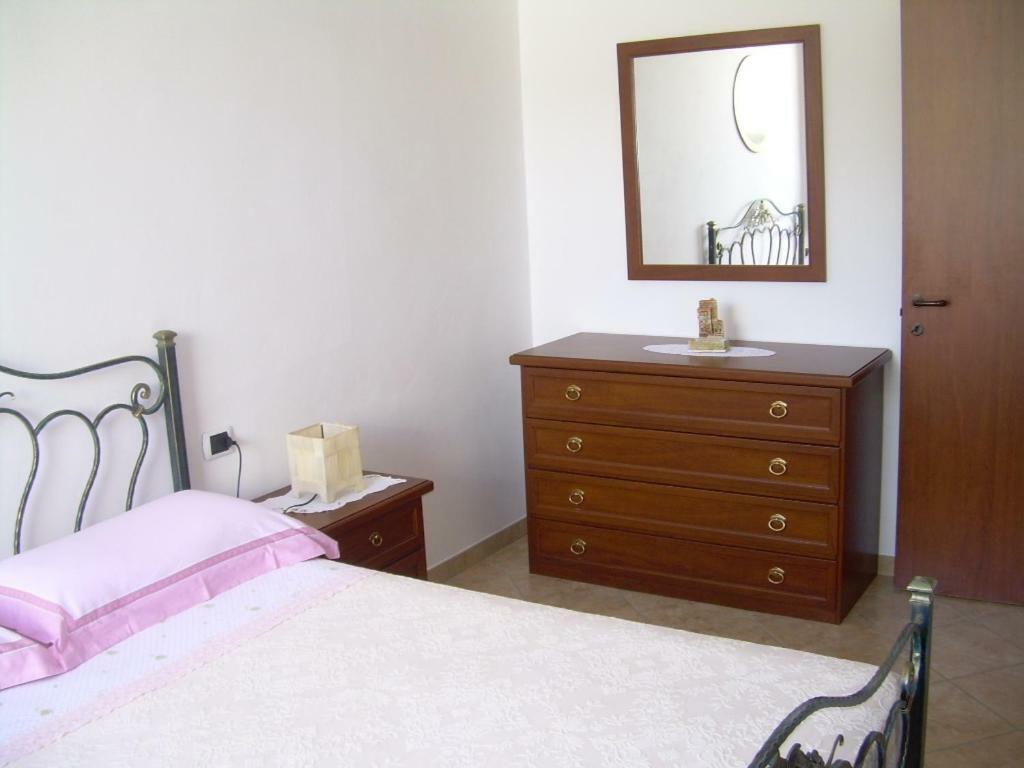 Ariabuona Apartment Монеглия Екстериор снимка